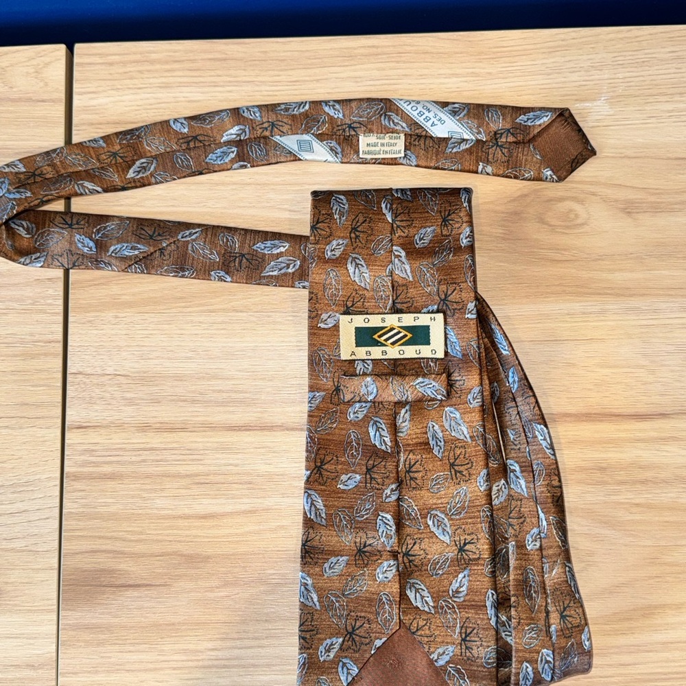 Vintage Joseph Abboud Silk Tie | Made in Italy | Botanical Pattern